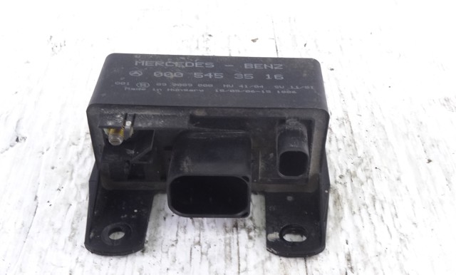 Caja precalentamiento bujias 0005453516 MERCEDES