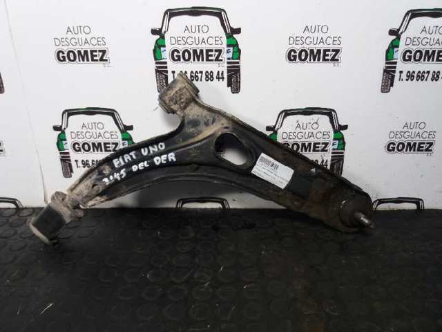 Brazo inferior derecho de la suspensión delantera 0007705616 FIAT