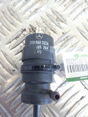 Bomba de limpiaparabrisas delantera 0008603226 MERCEDES