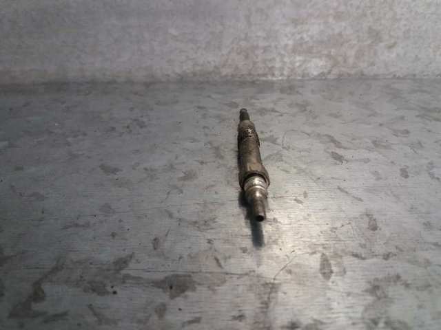 Calentador de combustible en el filtro Alfa Romeo 146 930