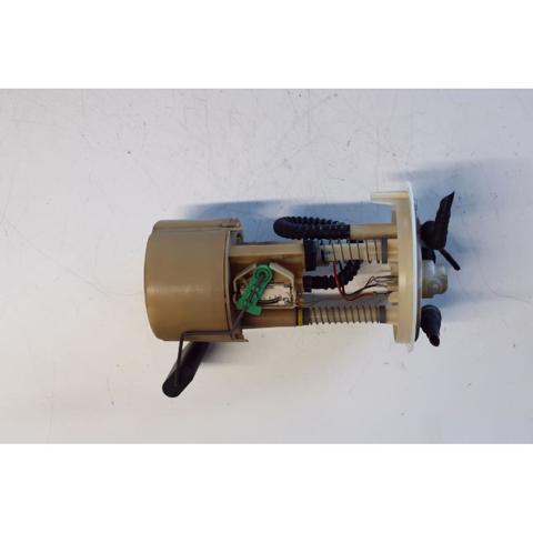 MERCEDES 0010688V001 Bomba de gasolina  en stock Terrassa