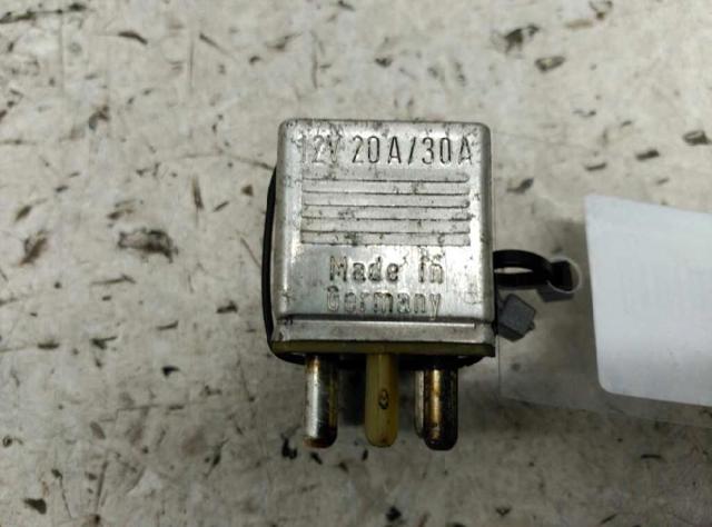 Relé eléctrico multifuncional 0015420219 MERCEDES