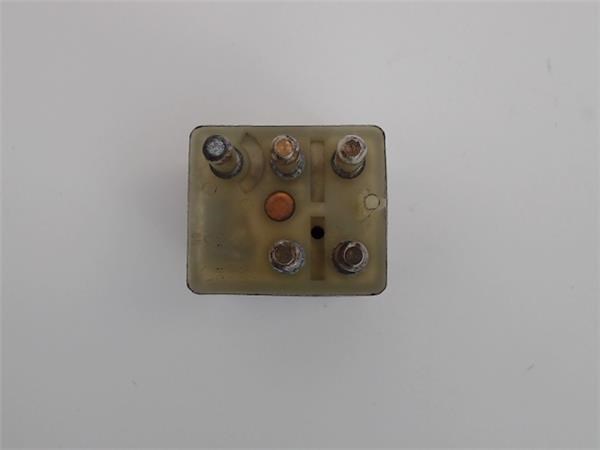 0015420219 Relé eléctrico multifuncional  en stock Castellón