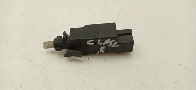Interruptor luces de freno 0015452009 MERCEDES