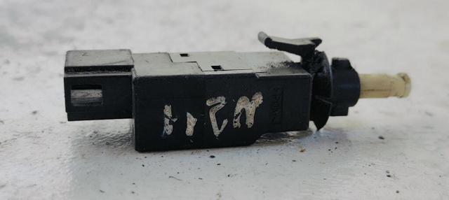 0015454009 MERCEDES Interruptor de luz de freno  disponible Ourense