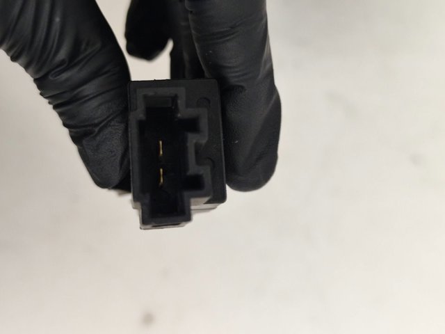 0015454009 Interruptor de luz de freno  comprar en Zaragoza