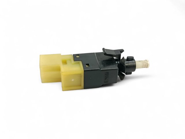 Interruptor luces de freno 0015456709 MERCEDES