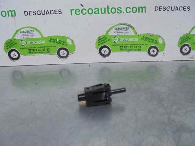 Interruptor, luz de control del freno de mano 0015458714 Mercedes