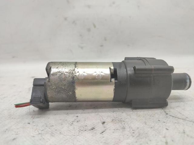 Bomba de agua eléctrica auxiliar 0018351164 MERCEDES