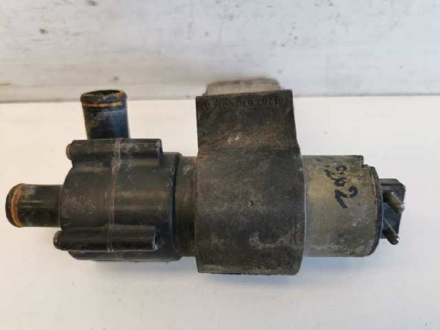 MERCEDES 0018351164 Bomba de agua eléctrica auxiliar  en stock Valencia