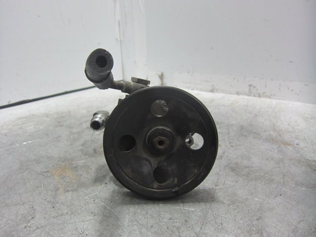 MERCEDES 0024662401 Bomba de dirección  en stock Salamanca