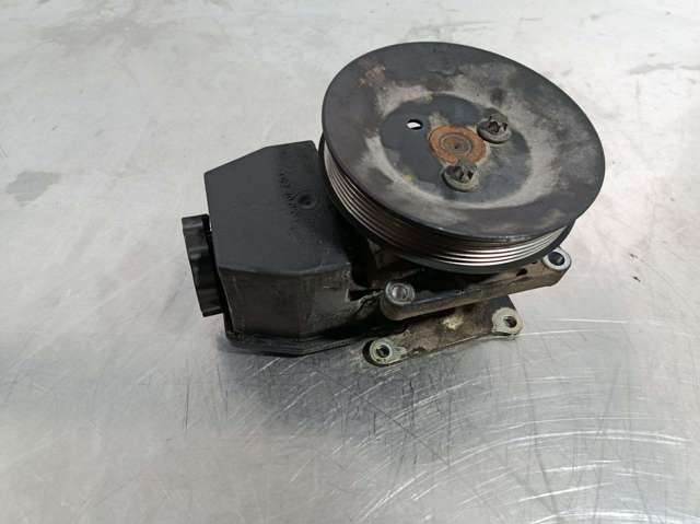 Bomba servodireccion 0024662601 MERCEDES