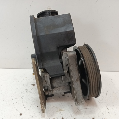 0024662901 Bomba de dirección  en stock Granada