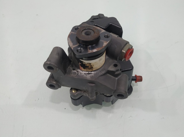 MERCEDES 0024667301 Bomba de dirección asistida  disponible Valladolid