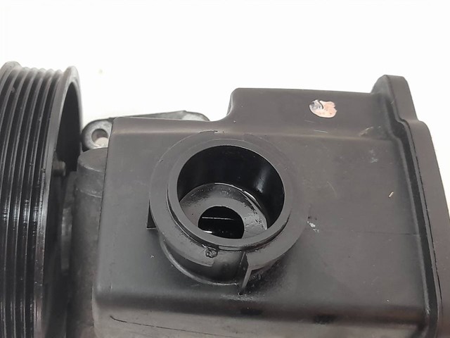 0024667301 Bomba de dirección asistida  disponible Málaga
