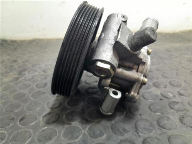 0024668801 MERCEDES Bomba de dirección  en stock Gandía