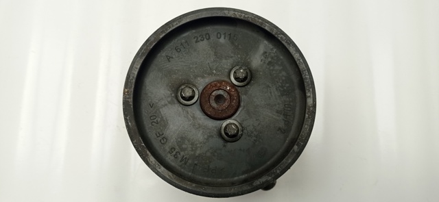 MERCEDES 0024669001 Bomba de dirección  en stock Salamanca
