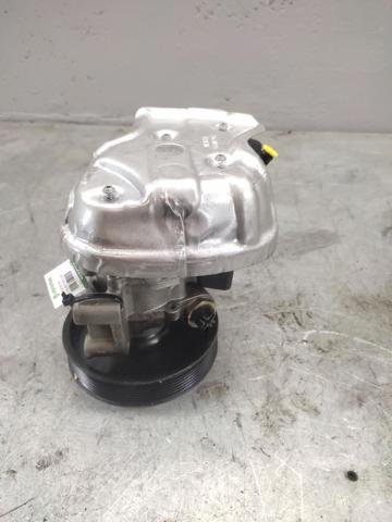 MERCEDES 0034664001 Bomba de dirección asistida  disponible España
