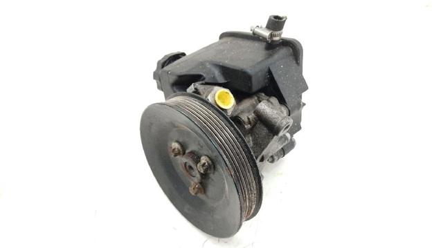 Bomba de dirección asistida  0034667101 MERCEDES