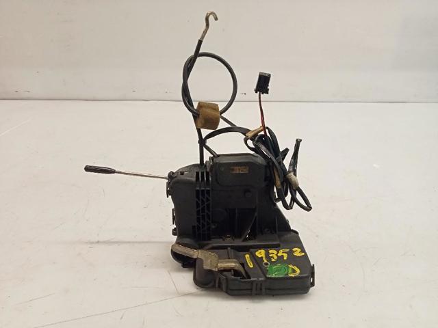 MERCEDES 004138112635 Cerradura de puerta delantera derecha comprar Pamplona