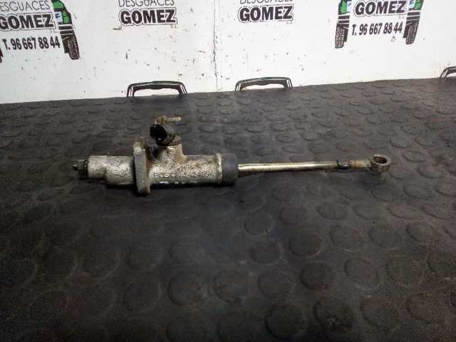 Cilindro maestro de clutch 0046424868 FIAT