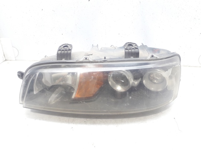 Comprar Faro izquierdo Fiat Punto II 188AX a bajo precio