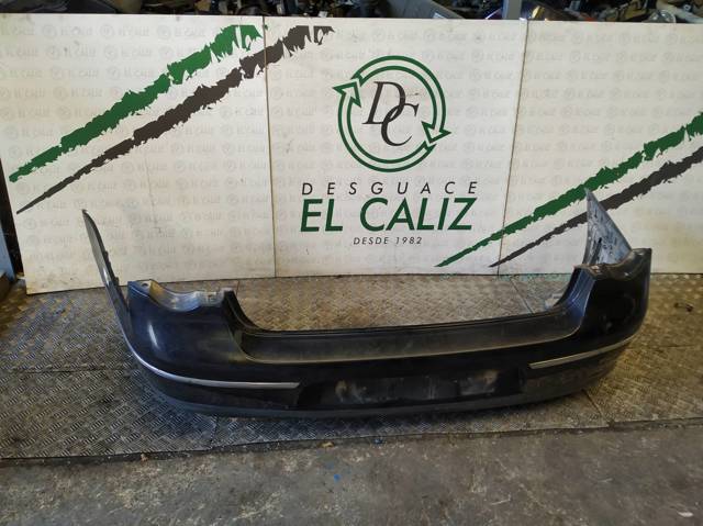 0050531102 VAG Parachoques trasero  en stock Gandía
