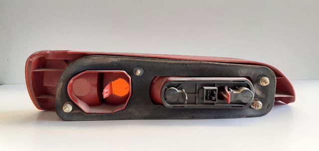 Piloto trasero derecho para Alfa Romeo 146 930