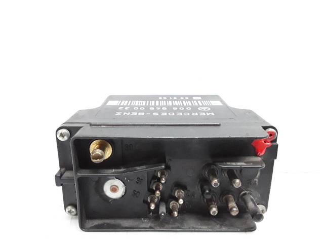 Relé de bujías incandescentes 0085450032 MERCEDES