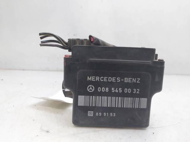 Relé de los calentadores para Mercedes 100 631