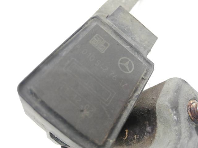 Sensor de nivel de carrocería delantero derecho 0105427617 MERCEDES