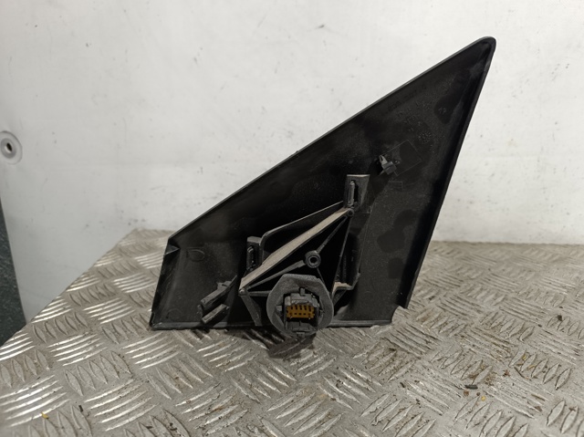 011105 Espejo de retrovisor derecho  en stock Sabadell
