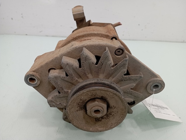 Alternador del motor 0120488186 OPEL