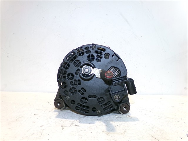 0121615028 Alternador  en stock Sabadell