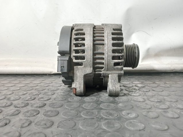 FORD 0121615028 Alternador  comprar en Ponferrada
