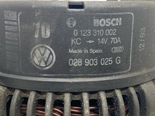 0123310002 VAG Alternador  disponible Vigo