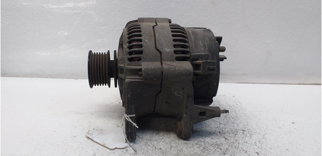 0123320001 VAG Alternador  disponible Vigo
