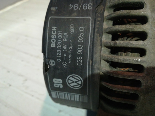 0123320001 VAG Alternador  comprar en Oviedo