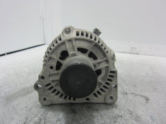 0123320038 Alternador  en stock Sabadell