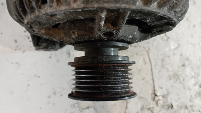 0123325010 Alternador  en stock Sabadell