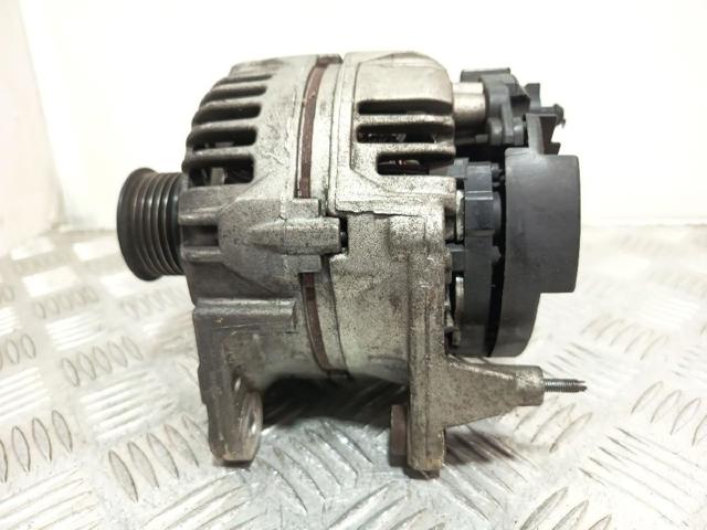 VAG 0124325013 Alternador  en stock Salamanca