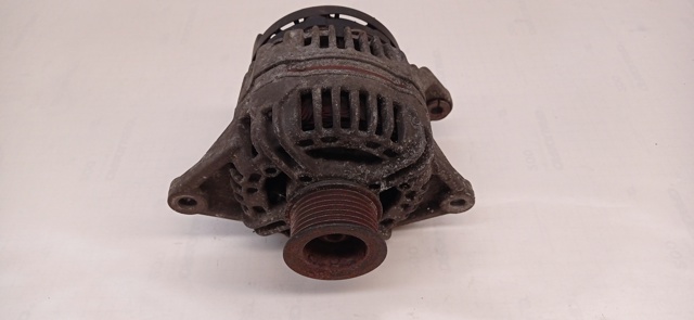 0124325053 IVECO Alternador  en stock Huelva
