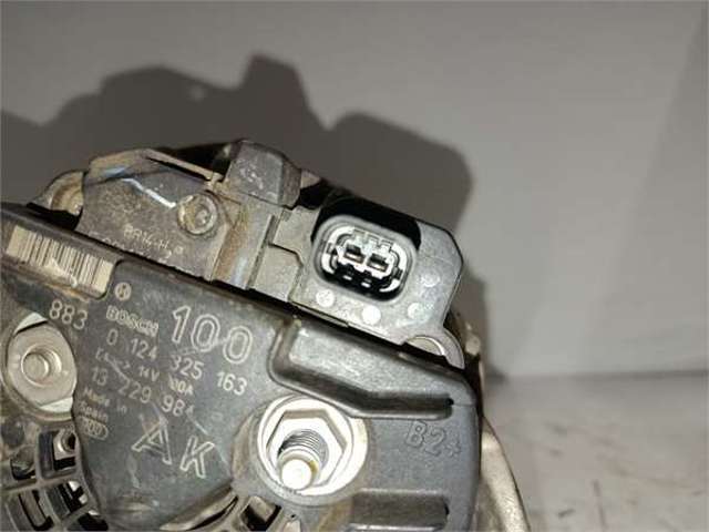 0124325163 Alternador  en stock Granada