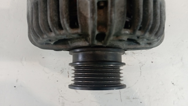 0124325163 Alternador  en stock Sabadell