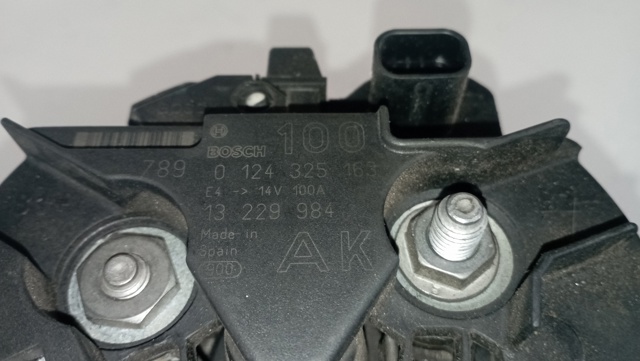 0124325163 OPEL Alternador  en stock Huelva