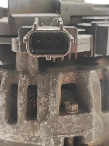 0124415030 Alternador  en stock Sabadell