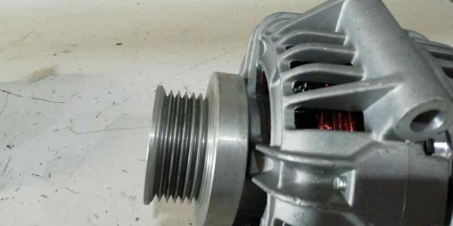 0124415038 RENAULT Alternador  comprar en Lleida