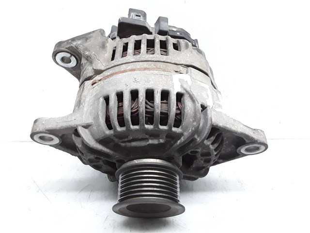 0124525020 IVECO Alternador  en stock Huelva