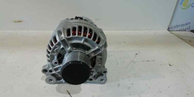 0124525050 VAG Alternador  disponible Vigo