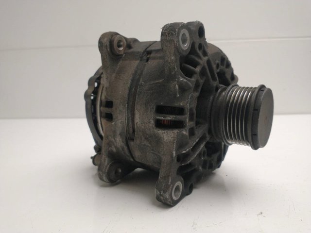 VAG 0124525066 Alternador  en stock Valencia